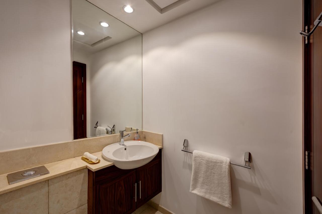 Durrani Homes - Luxe Living With Burj Khalifa And Fountain View - Third Room Without Partition ドバイ エクステリア 写真